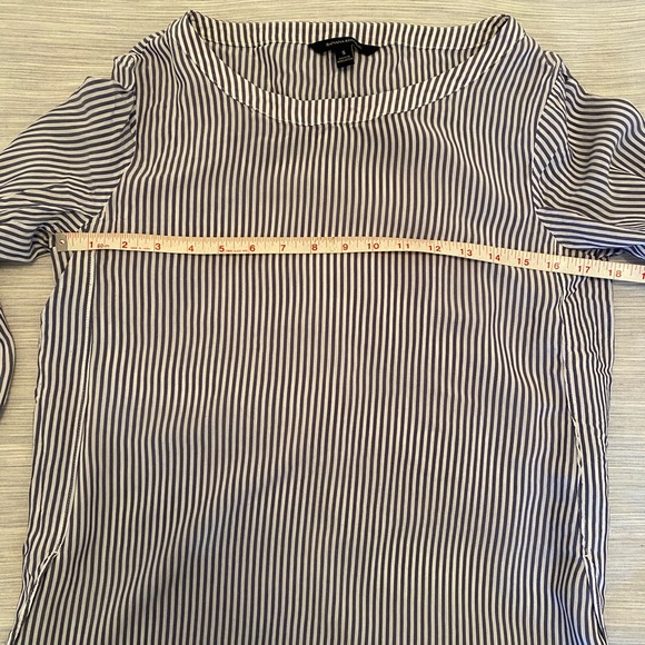 Banana Republic, good used condition top. - Picture 4 of 9